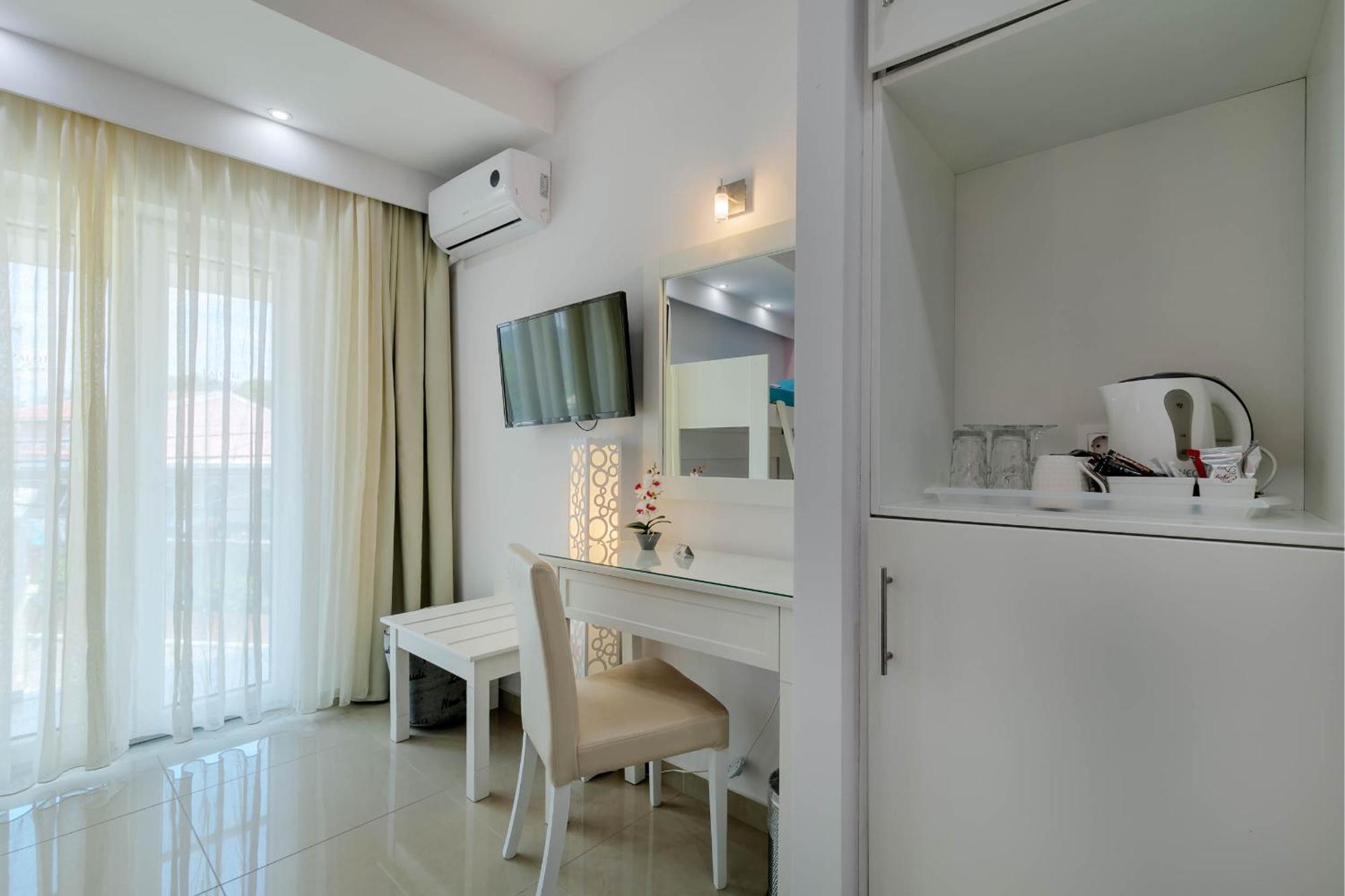 Palotel Design جوفيا المظهر الخارجي الصورة